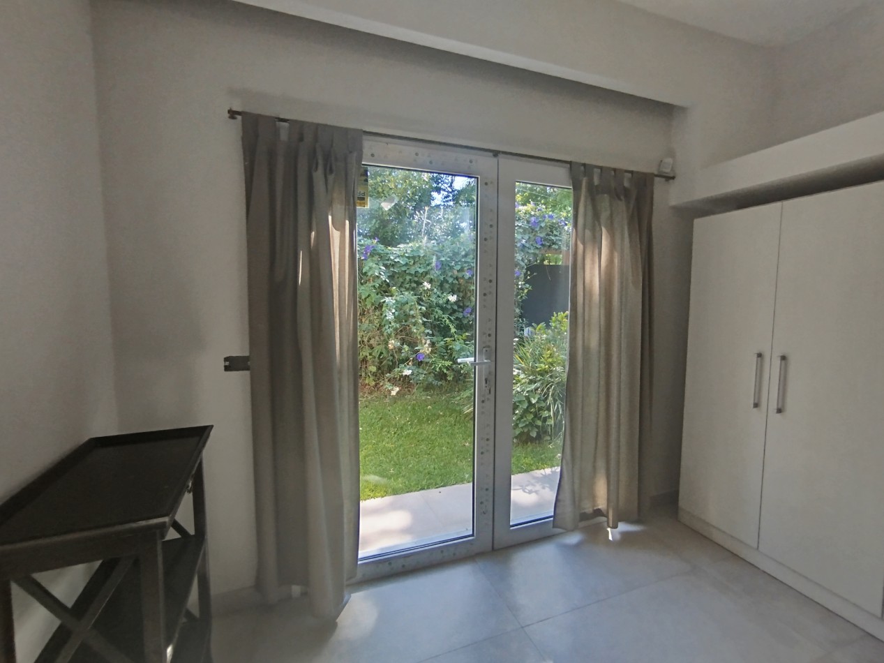 Venta Casa moderna apta credito Malvinas argentinas 