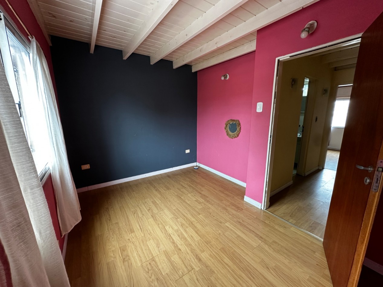 Venta de casa estilo Triplex apto credito Jose C Paz 