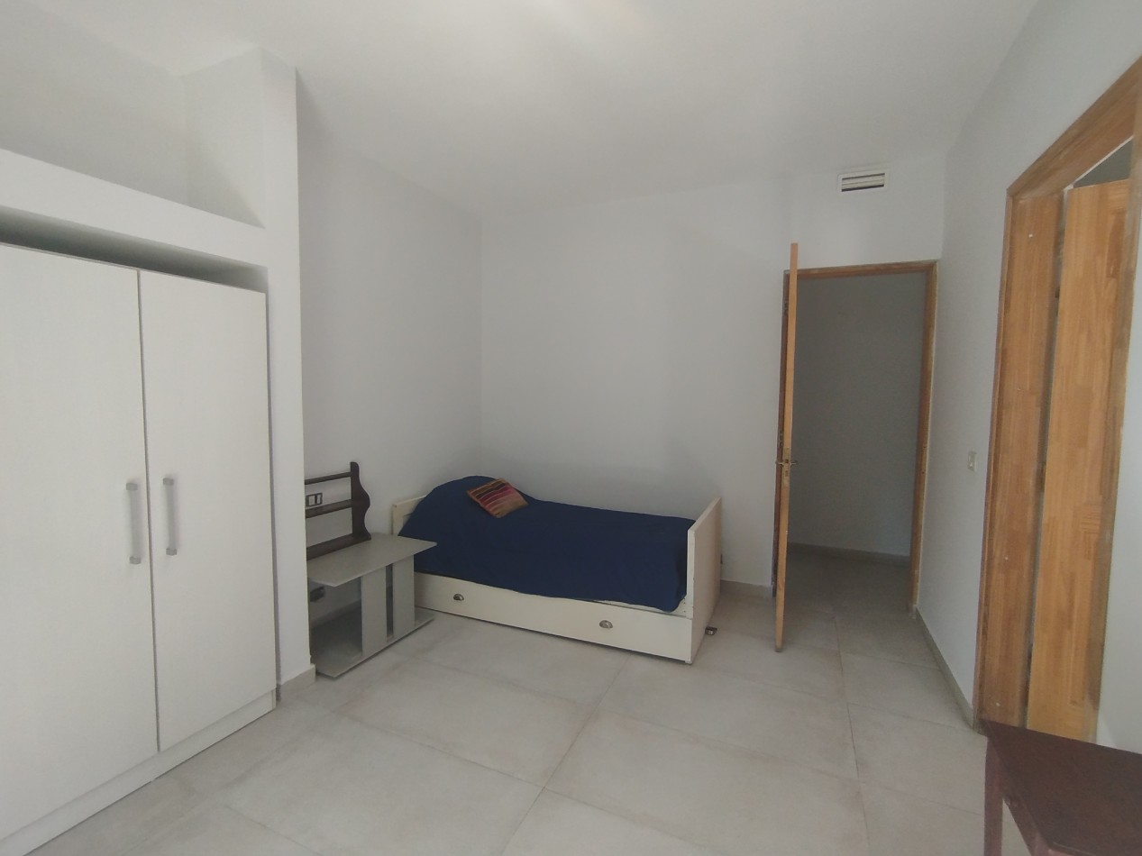 Venta casa moderna apta credito bancario Malvinas Argentinas