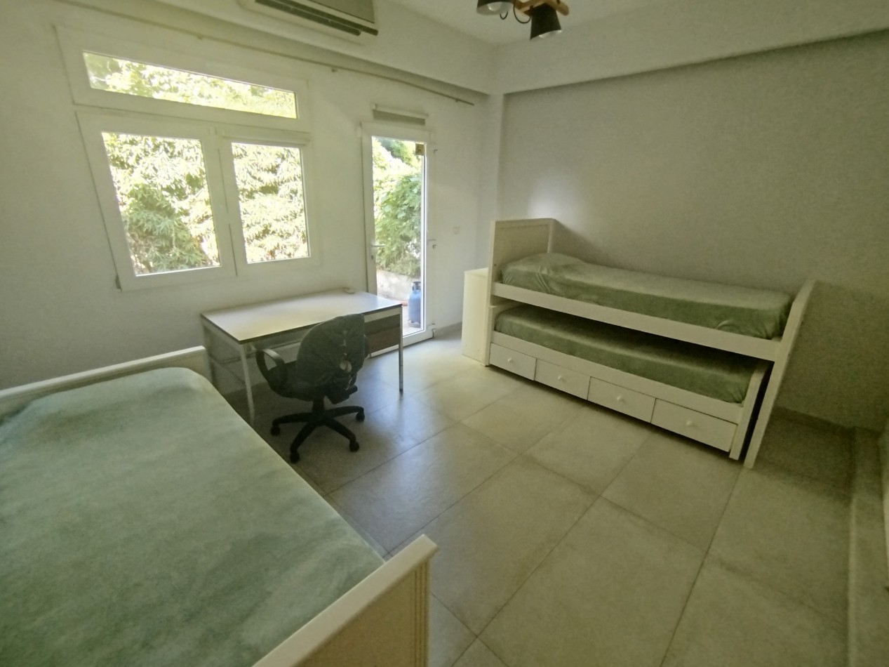 Venta casa moderna apta credito bancario Malvinas Argentinas