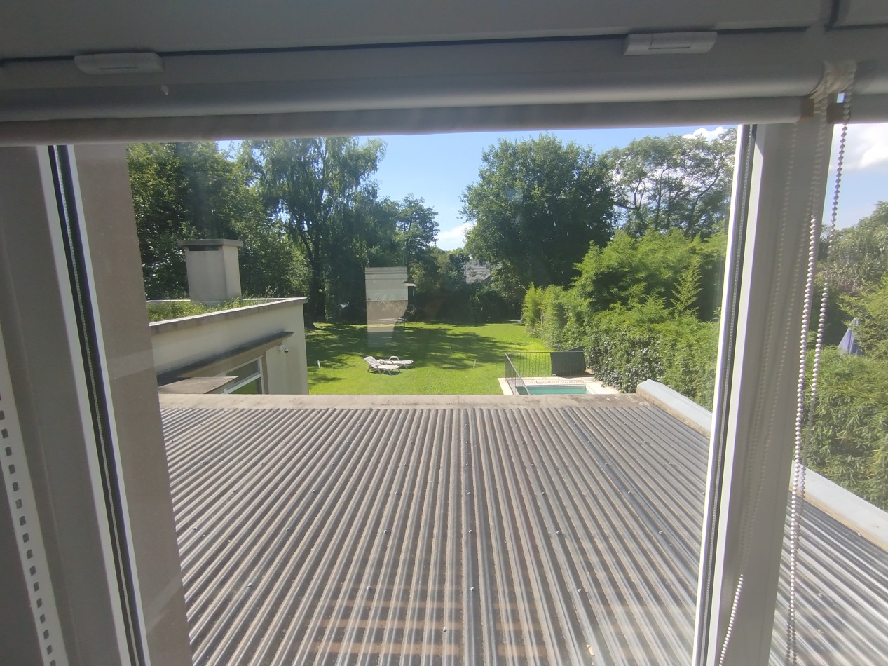 Venta casa moderna apta credito bancario Malvinas Argentinas