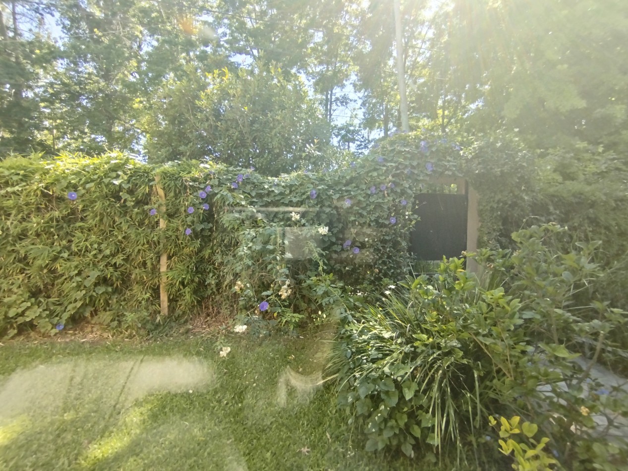 Venta casa moderna apta credito bancario Malvinas Argentinas