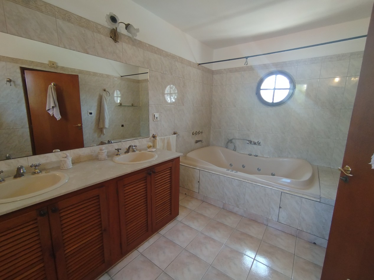 Venta Casa tres ambientes Muñiz san Miguel 