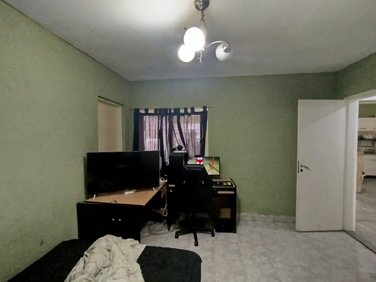 Venta Dos Casas Local muy buena ubicacion Jose C Paz 