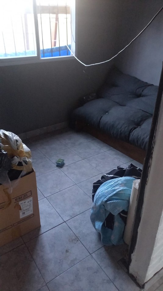 Venta Dos Casas Local muy buena ubicacion Jose C Paz 