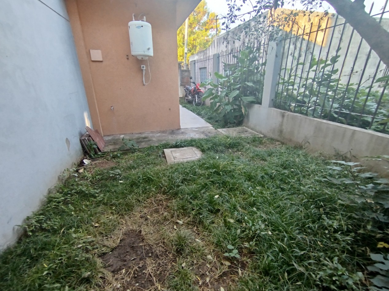 Alquiler departamento dos ambientes Jose C Paz 