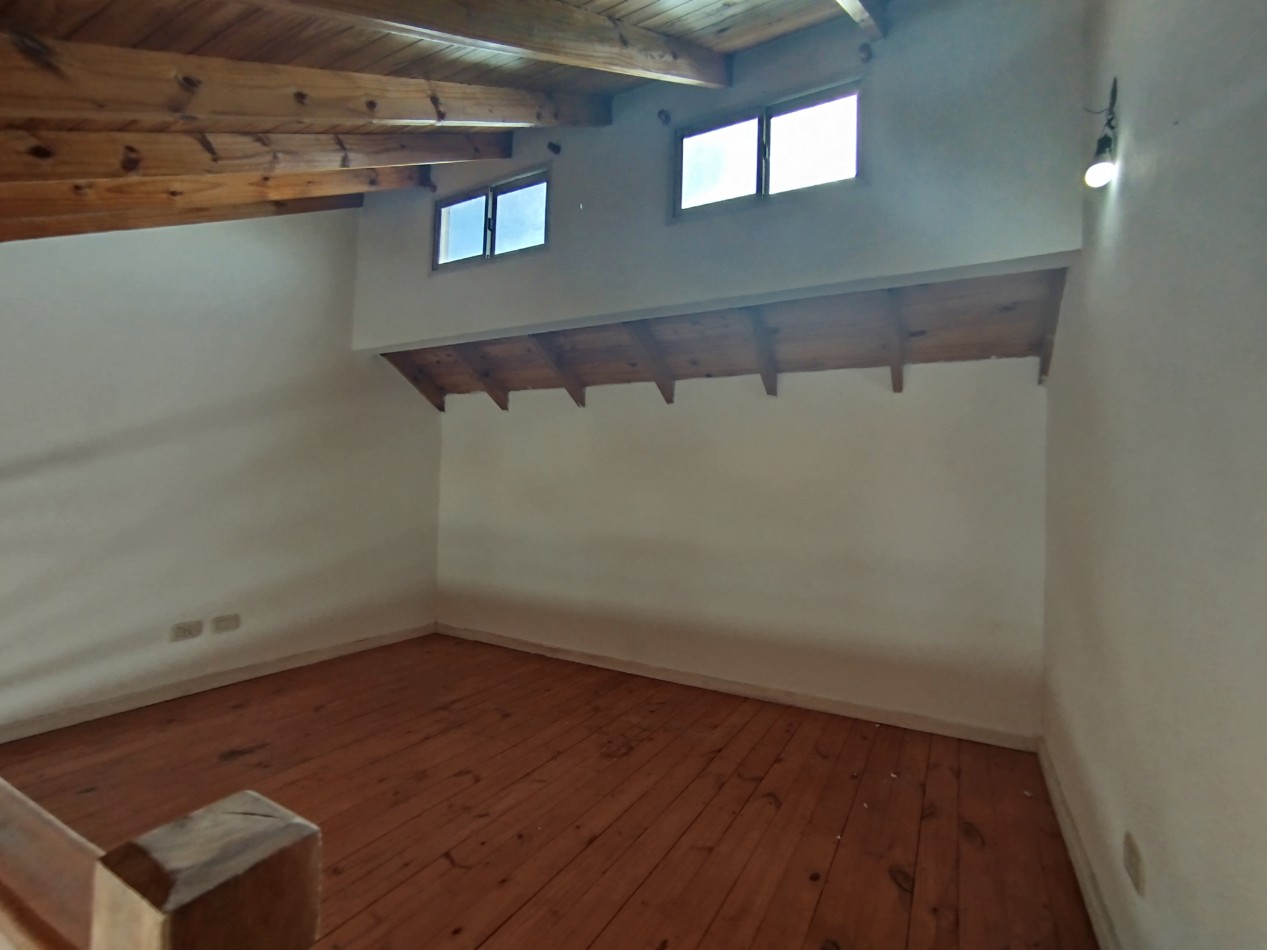 Venta Casa Triplex Jose C Paz Financia 