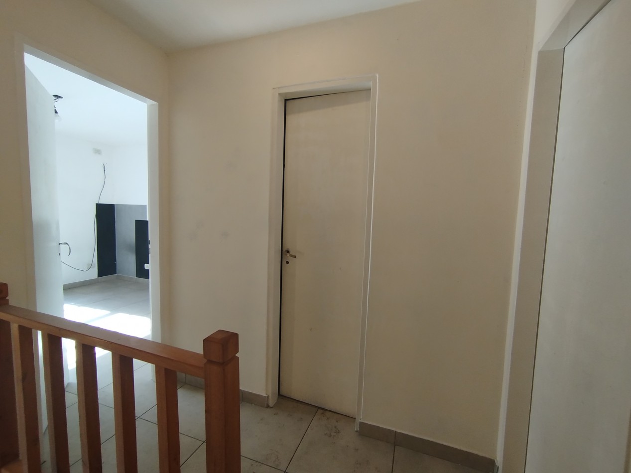 Venta Casa Triplex Jose C Paz Financia 