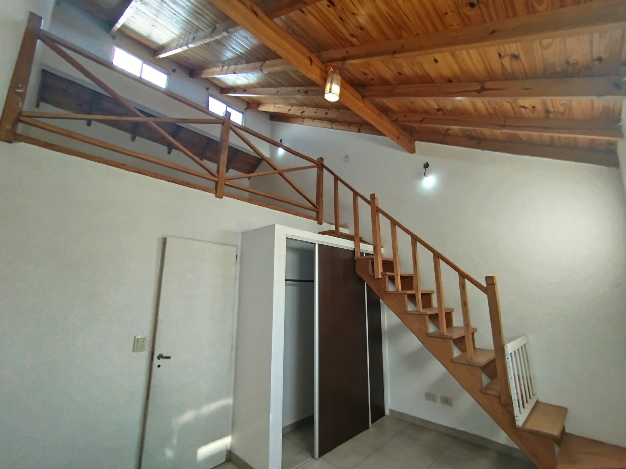 Venta Casa Triplex Jose C Paz Financia 