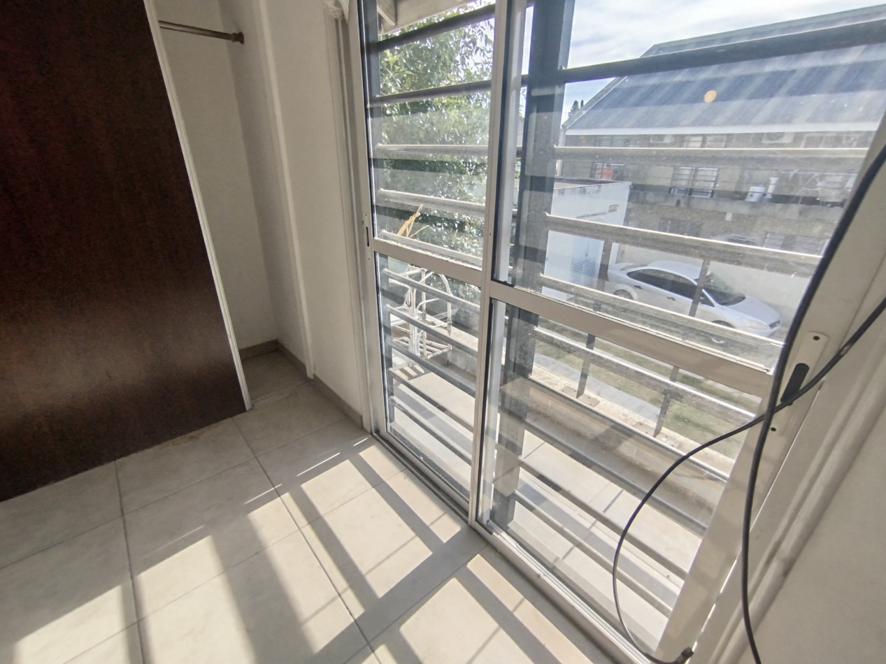 Venta Casa Triplex Jose C Paz Financia 