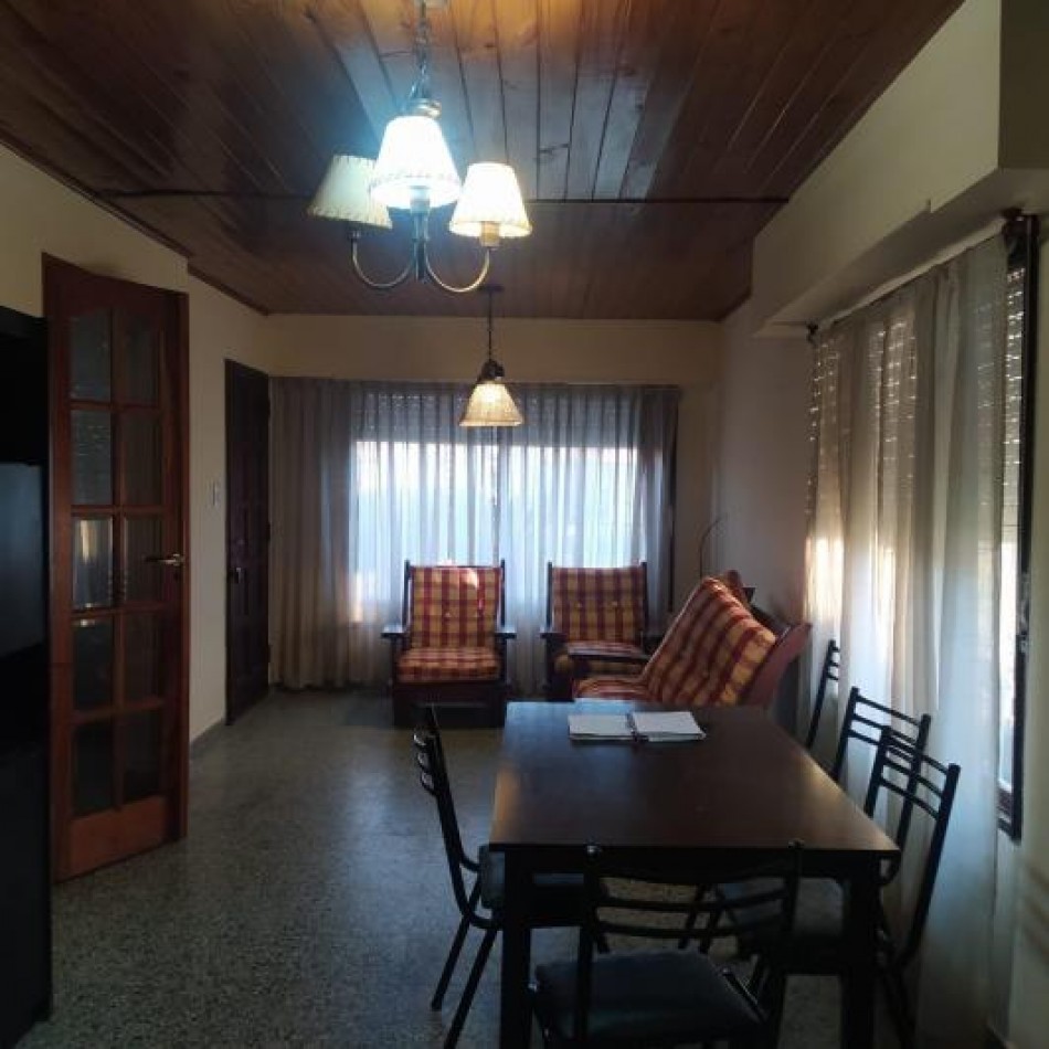 venta Casa y dos departamentos villa de mayo Malvinas argentinas 