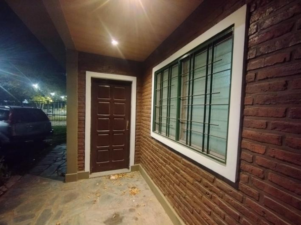 venta Casa y dos departamentos villa de mayo Malvinas argentinas 