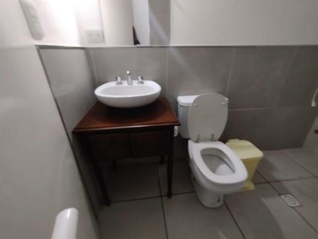 venta Casa y dos departamentos villa de mayo Malvinas argentinas 