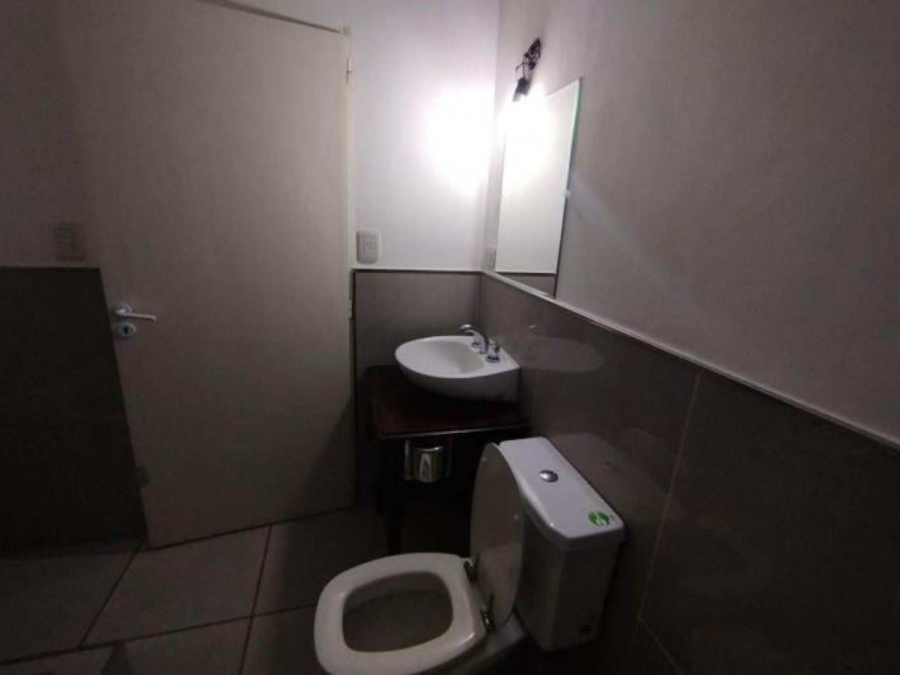 venta Casa y dos departamentos villa de mayo Malvinas argentinas 