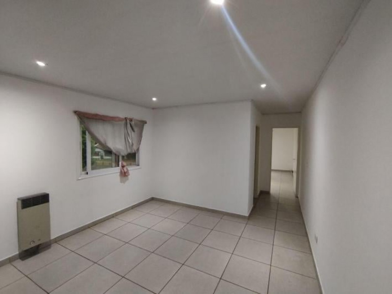 venta Casa y dos departamentos villa de mayo Malvinas argentinas 