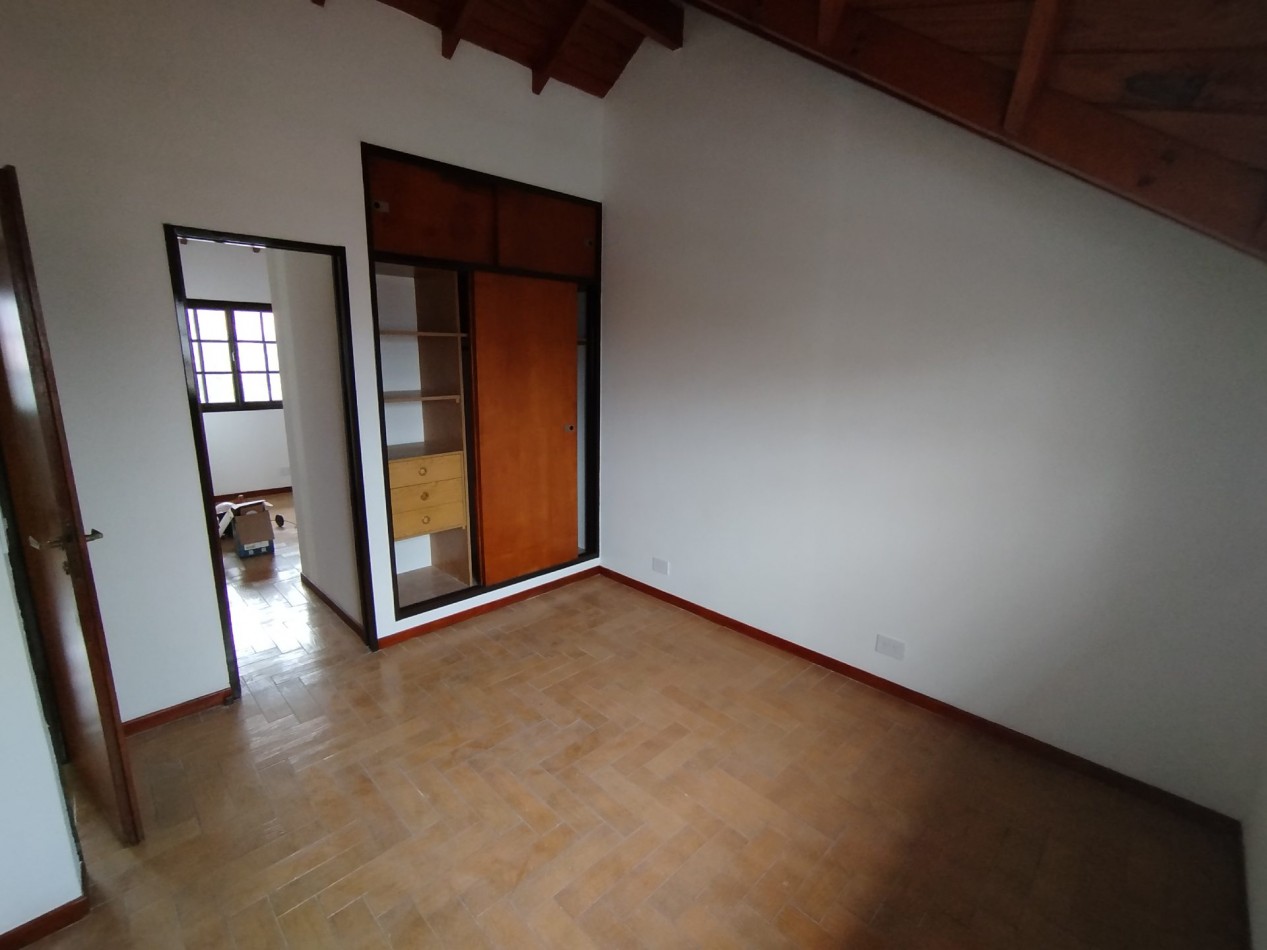 Alquiler casa Duplex impecable San Miguel 