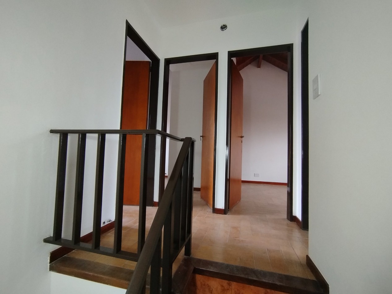 Alquiler casa Duplex impecable San Miguel 