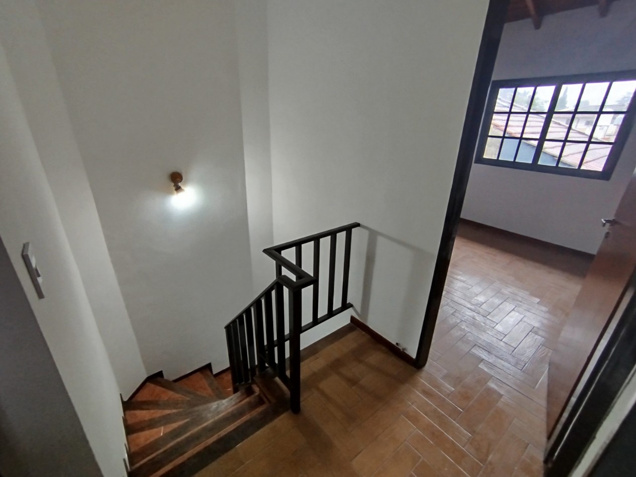 Alquiler casa Duplex impecable San Miguel 