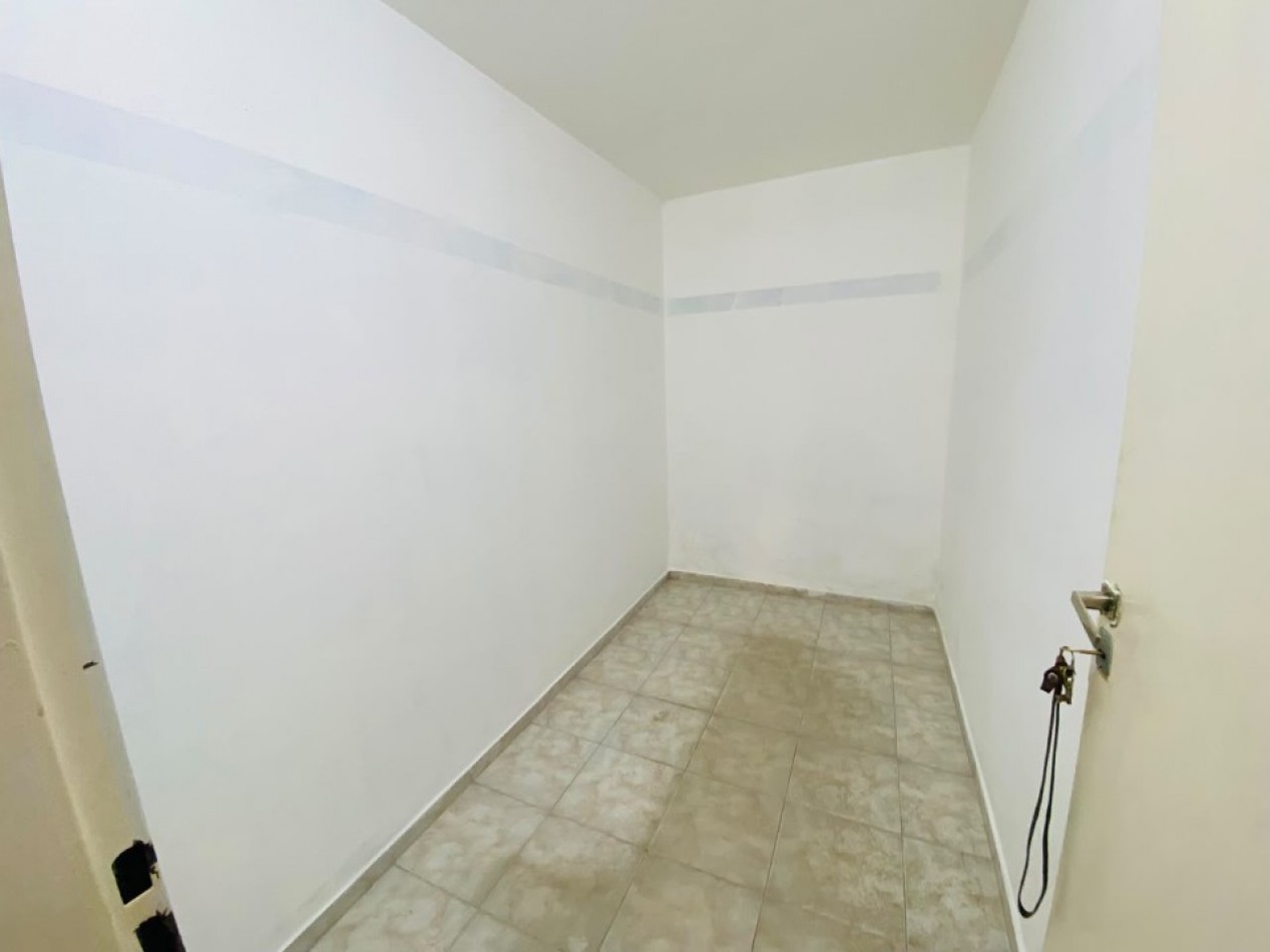 Alquiler galpon comercial Jose C Paz 