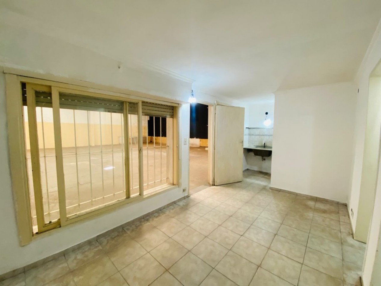 Alquiler galpon comercial Jose C Paz 