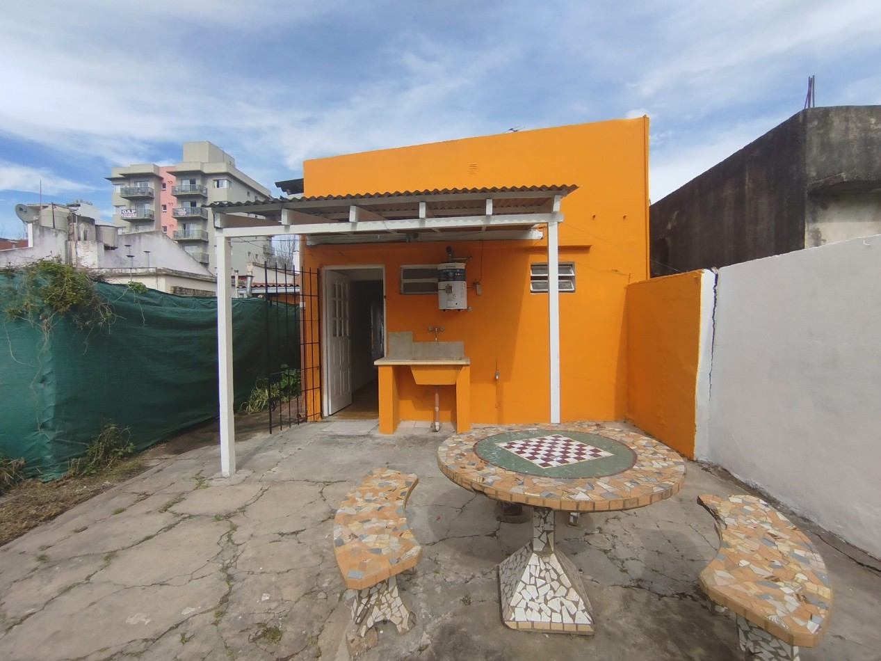 alquiler casa tres ambientes parque san miguel centro