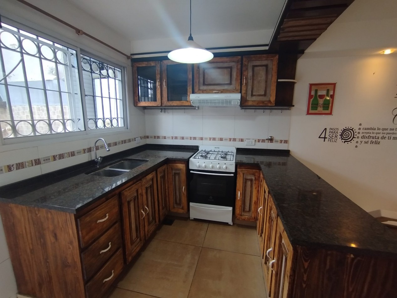 Alquiler casa duplex los Polvorines Malvinas argentinas 