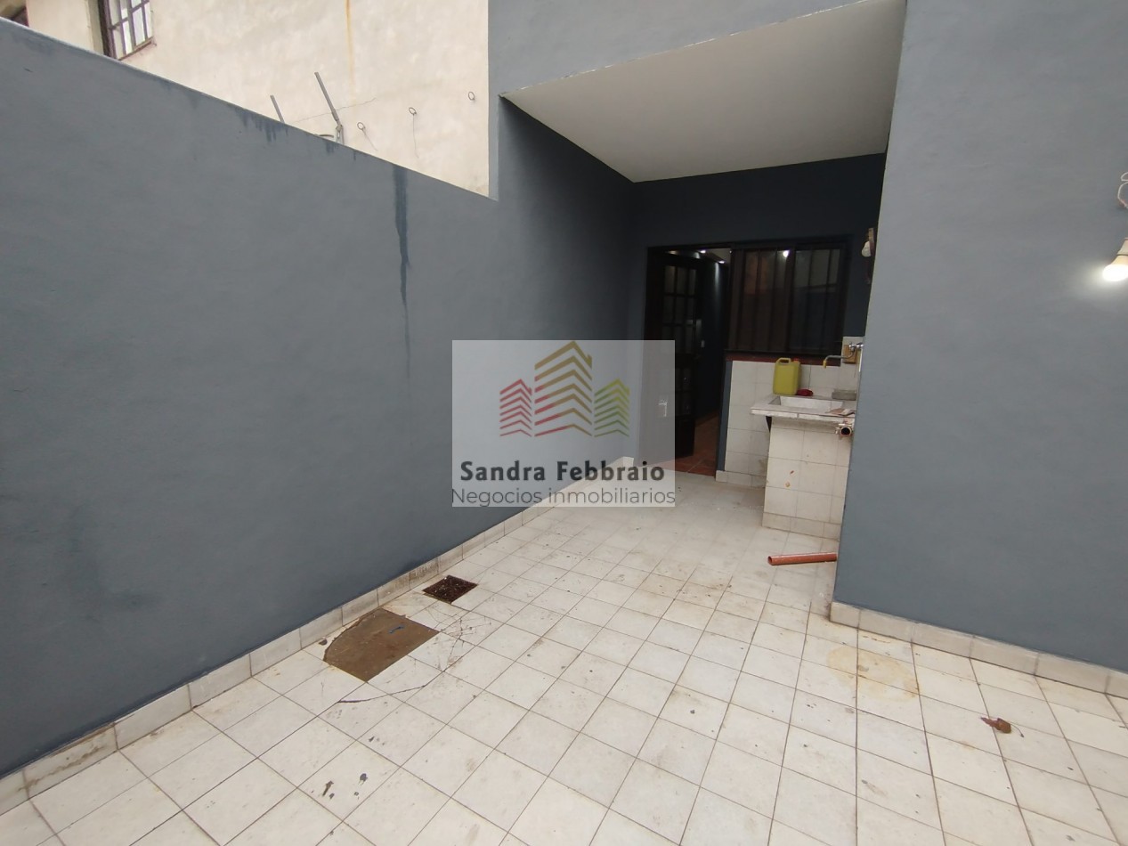 Venta casa estilo duplex cuatro ambientes san Miguel 