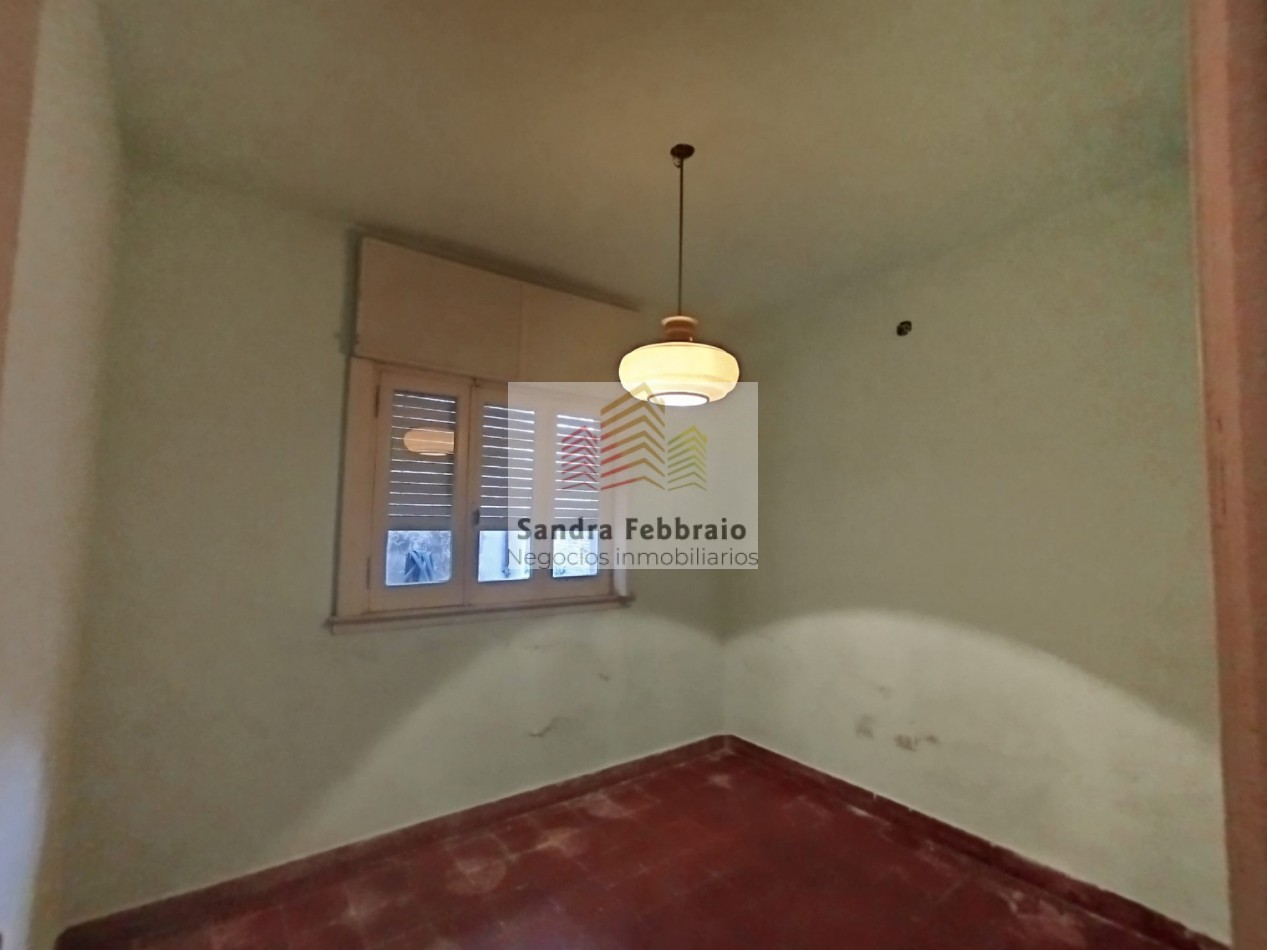 Venta Casa y amplio departamento Los Polvorines Malvinas argentinas 