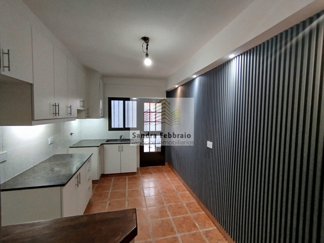 Venta casa estilo duplex cuatro ambientes san Miguel 