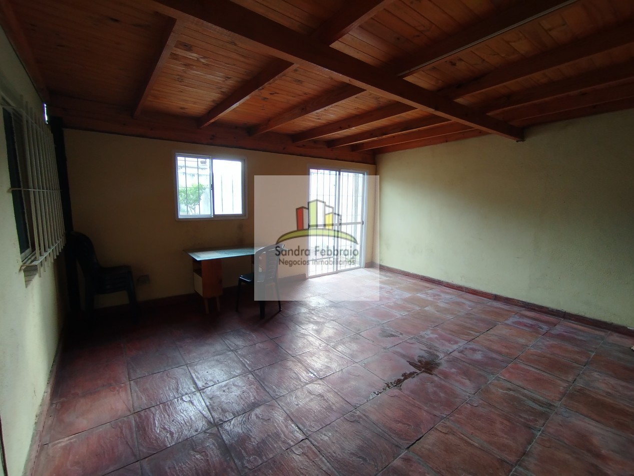 Venta casa tres ambientes san Miguel 
