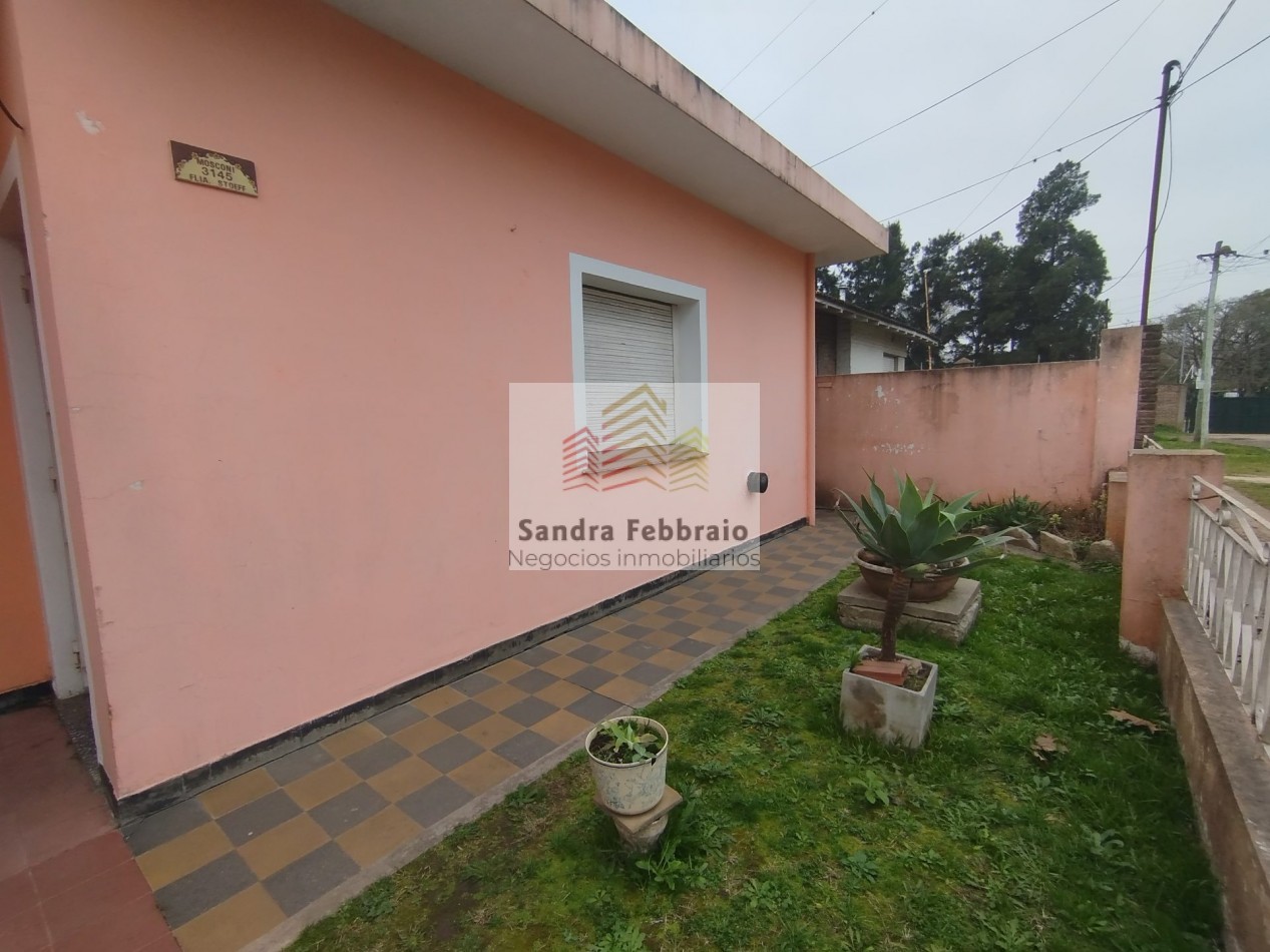 Venta Casa y amplio departamento Los Polvorines Malvinas argentinas 