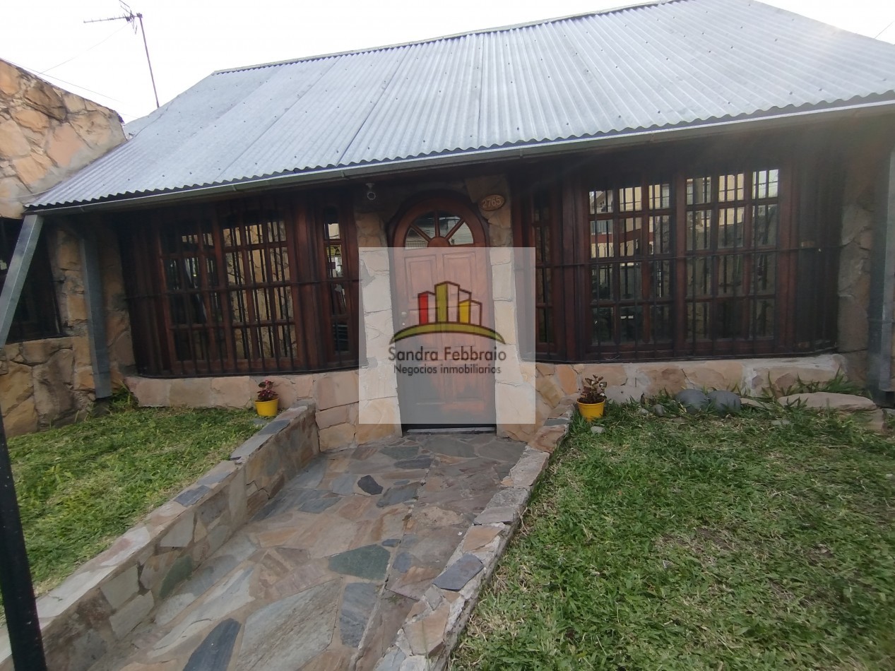 Venta casa tres ambientes san Miguel 