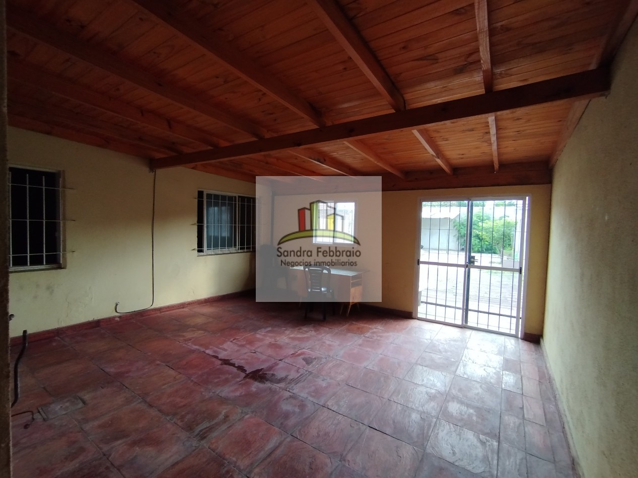 Venta casa tres ambientes san Miguel 