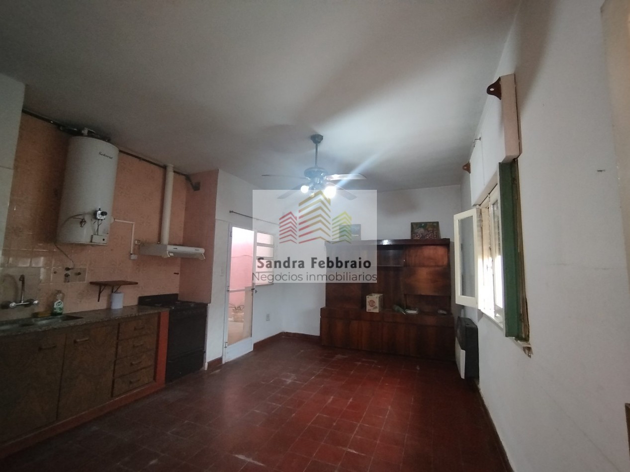 Venta Casa y amplio departamento Los Polvorines Malvinas argentinas 
