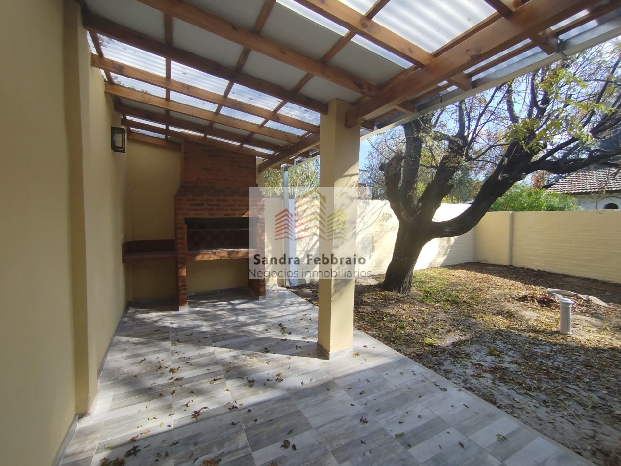 Alquiler casa quincho pileta Jose C paz 