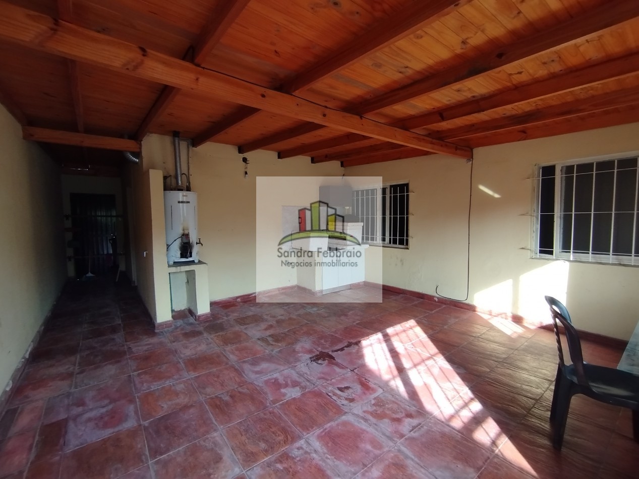 Venta casa tres ambientes san Miguel 