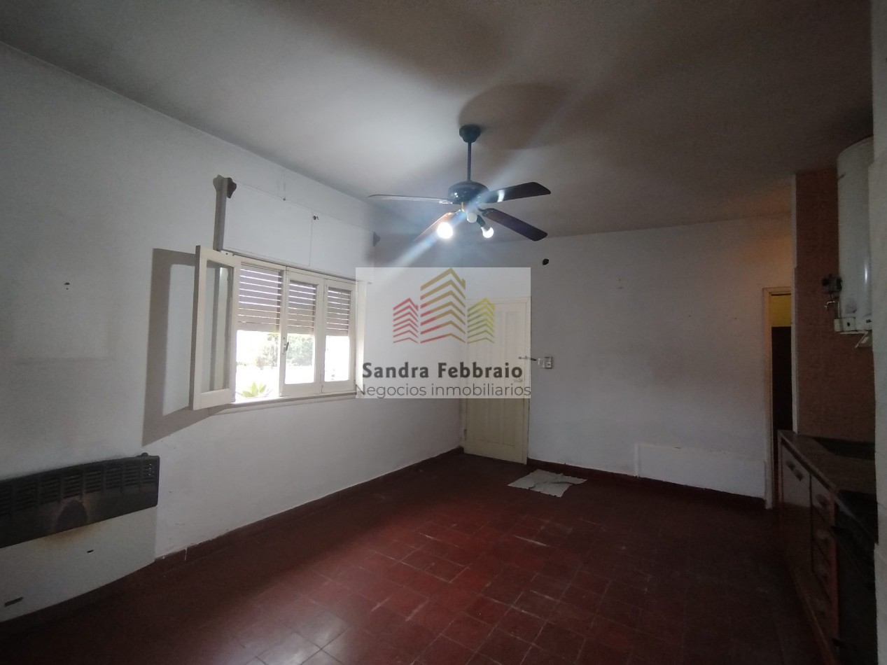 Venta Casa y amplio departamento Los Polvorines Malvinas argentinas 
