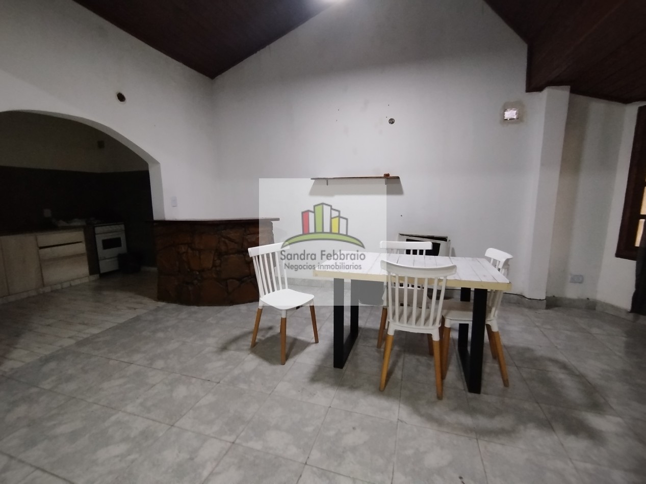 Venta casa tres ambientes san Miguel 