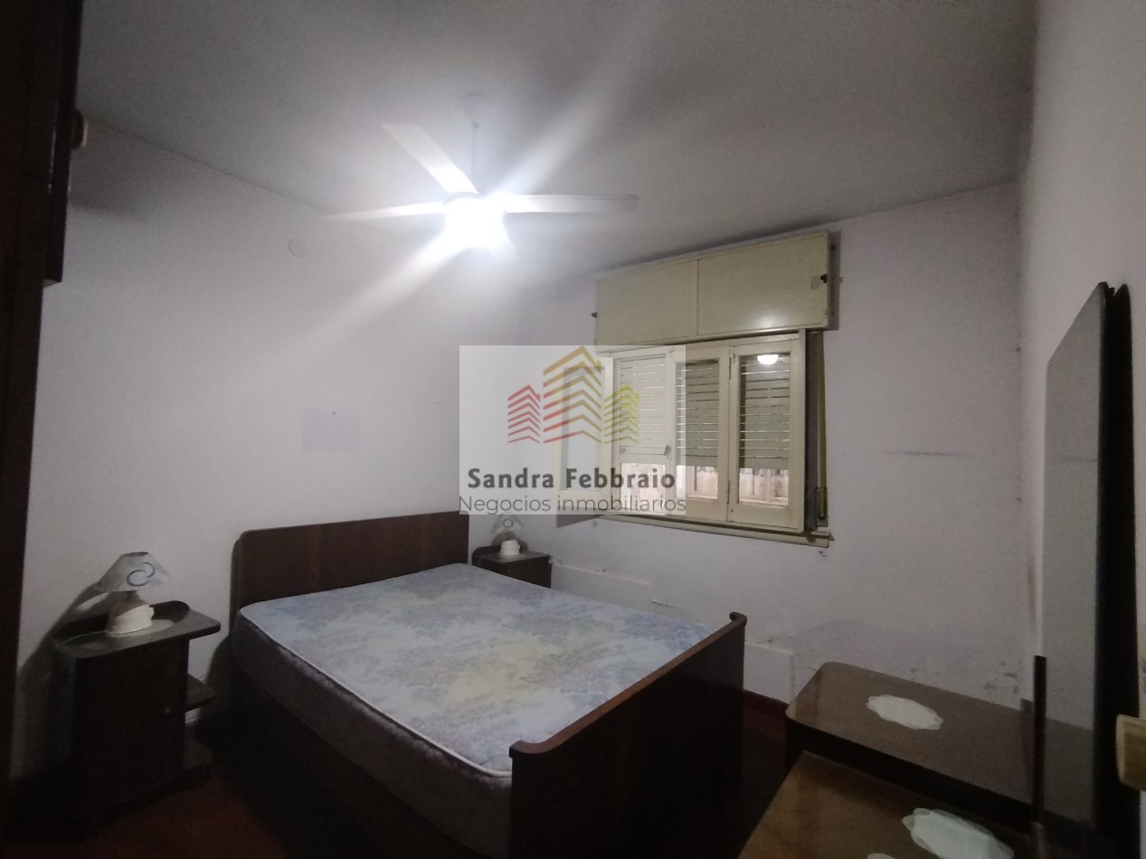 Venta Casa y amplio departamento Los Polvorines Malvinas argentinas 