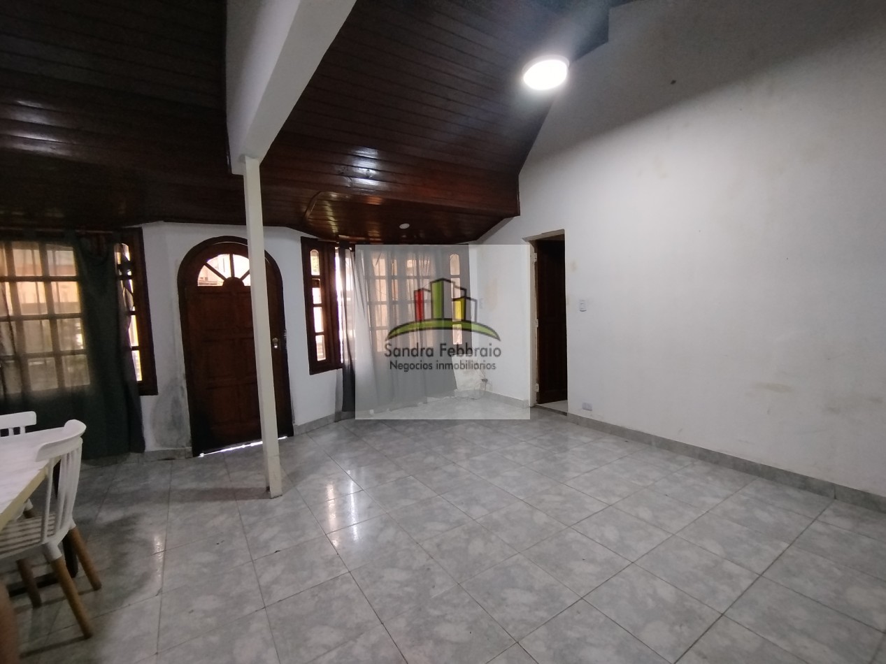 Venta casa tres ambientes san Miguel 