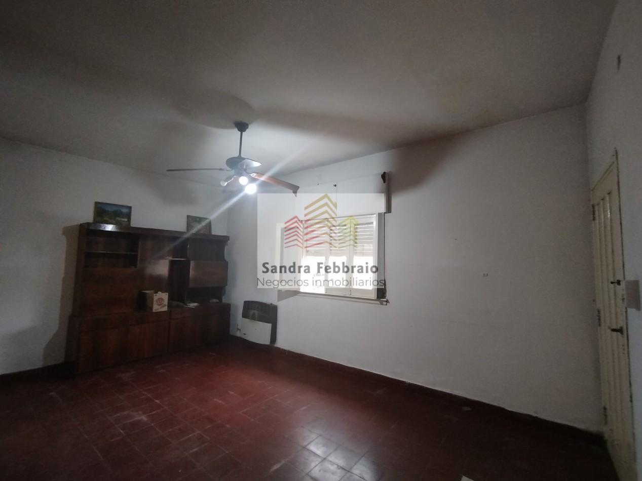 Venta Casa y amplio departamento Los Polvorines Malvinas argentinas 