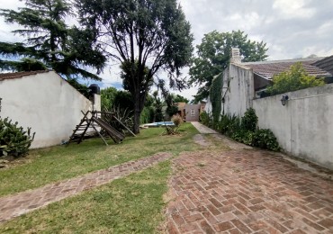 Alquiler casa con pileta 5 cocheras Jose C Paz 