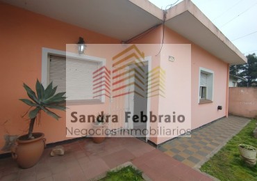 Venta Casa y amplio departamento Los Polvorines Malvinas argentinas 