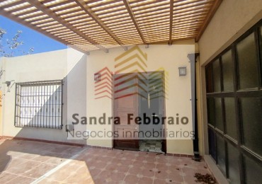 Alquiler casa quincho pileta Jose C paz 